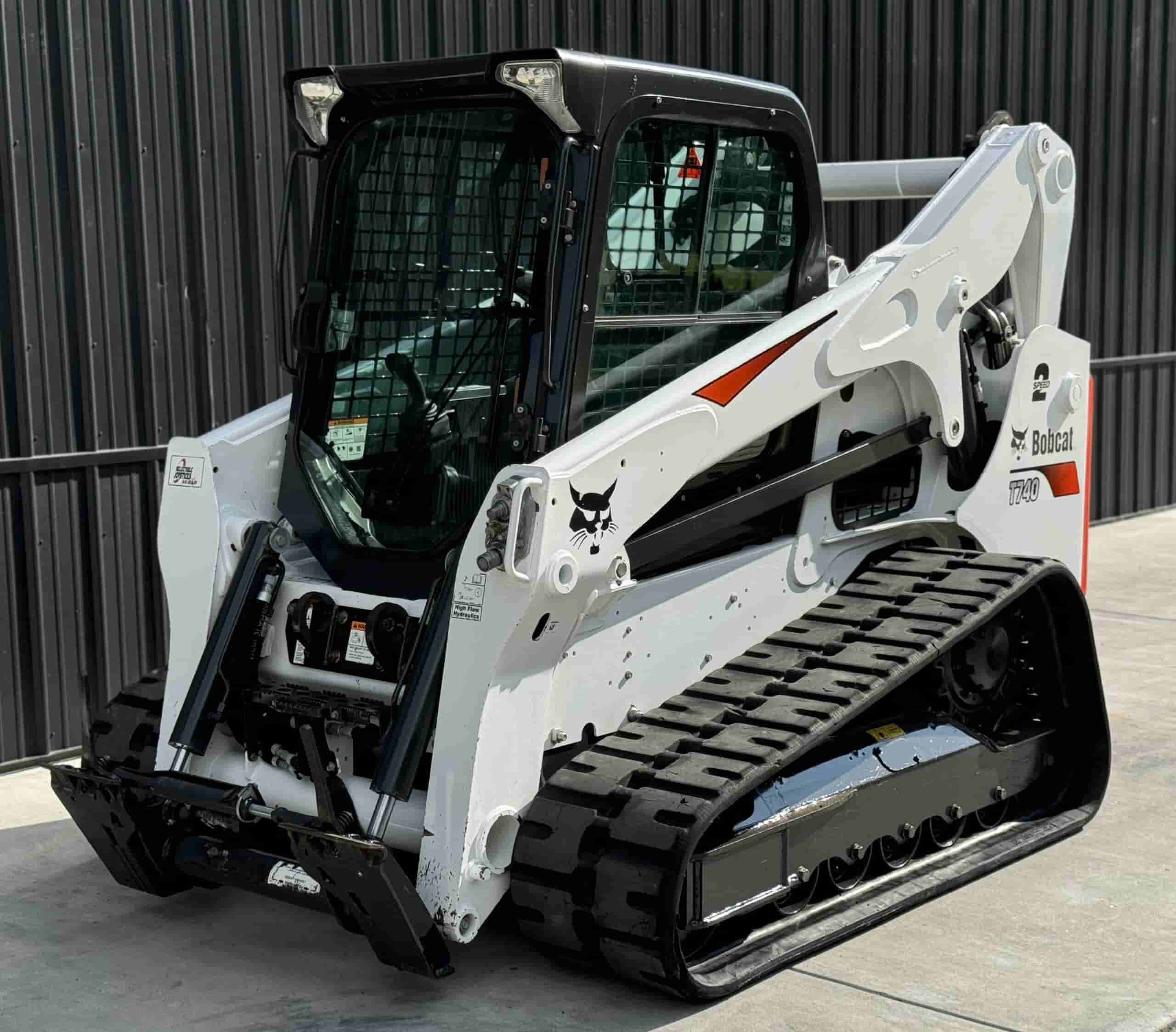 2019 BOBCAT T740 HIGH FLOW
